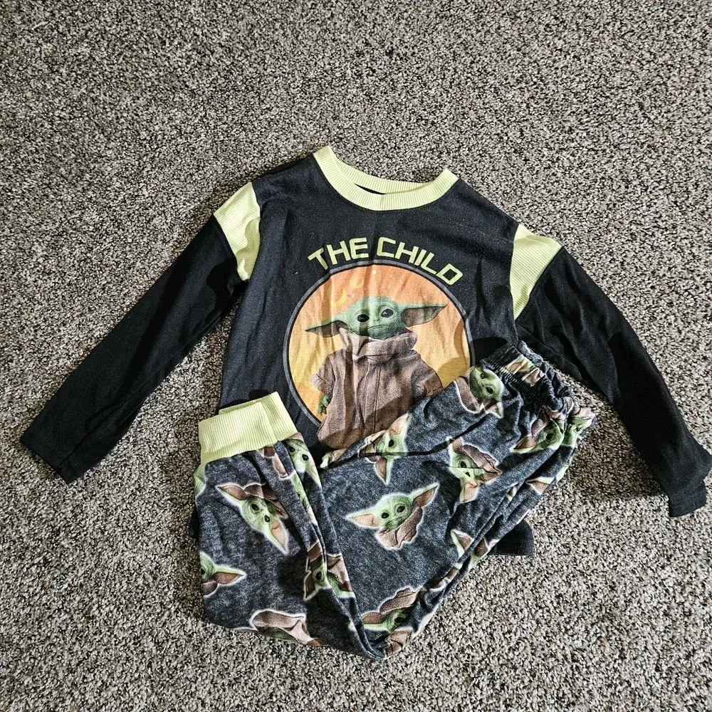 Star Wars Pajamas Youth‎ 4-5 The Child Mandalorian Shirt Pant PJ Set